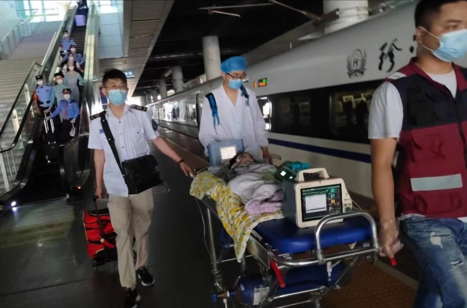 井冈山市高铁转运公司